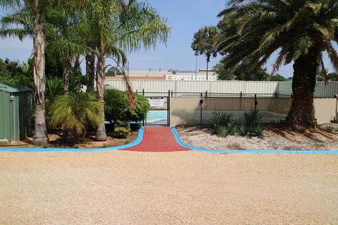 Renmark Motor Inn - Accommodation Bookings 4