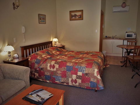 Sonbern Lodge Motel - Accommodation Bookings 20