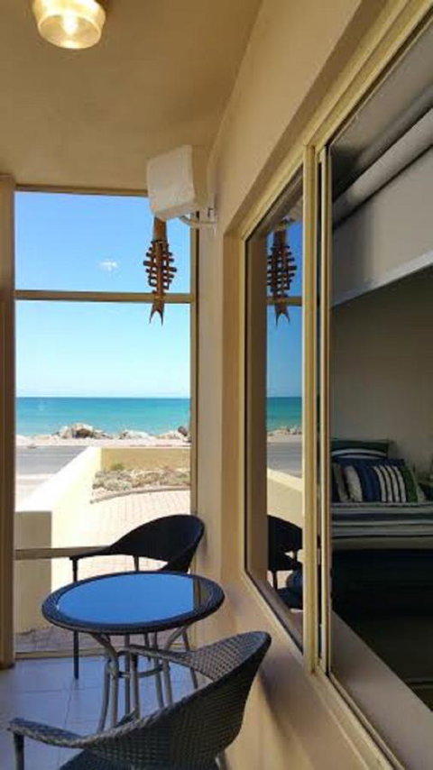 Acaill Accommodation Esplanade Living Self Check-In Self Check-Out - Accommodation Bookings 18