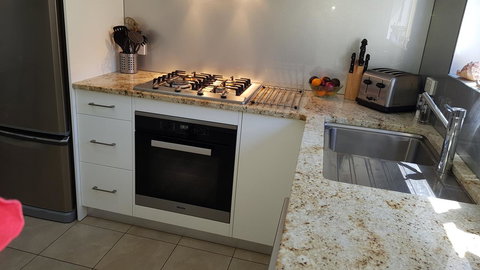 Acaill Accommodation Esplanade Living Self Check-In Self Check-Out - Accommodation Bookings 8