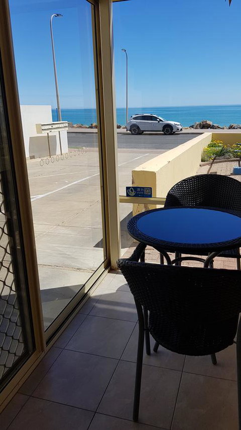 Acaill Accommodation Esplanade Living Self Check-In Self Check-Out - Accommodation Bookings 10