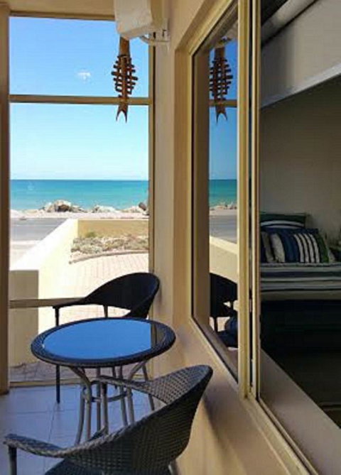 Acaill Accommodation Esplanade Living Self Check-In Self Check-Out - Accommodation Bookings 38