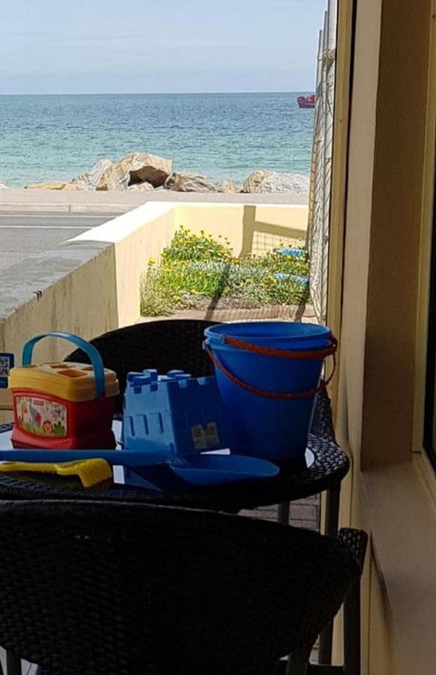 Acaill Accommodation Esplanade Living Self Check-In Self Check-Out - Accommodation Bookings 14