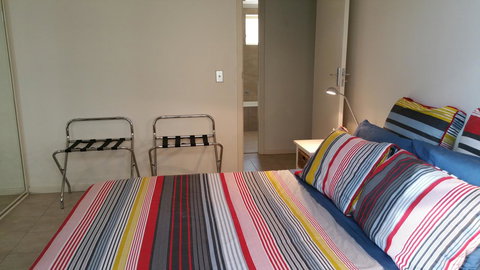 Acaill Accommodation Esplanade Living Self Check-In Self Check-Out - Accommodation Bookings 24