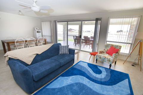 Brock's Base - Accommodation Bookings 8