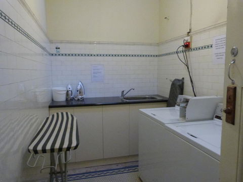 Ambassadors Hotel - Accommodation Bookings 26