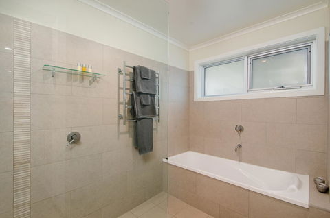 City One Apartment - Accommodation Bookings 4