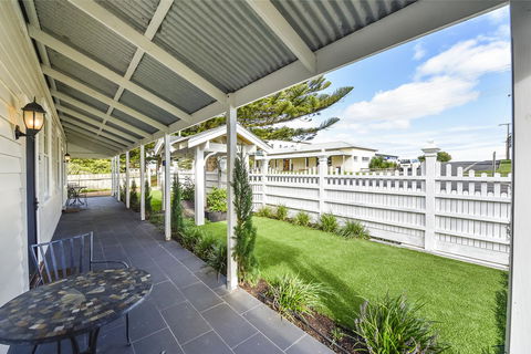 Railway Cottage In Beachport - Accommodation Bookings 6