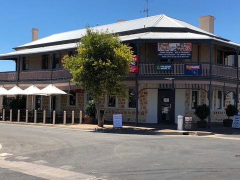 Cornwall Hotel - Accommodation Bookings 13