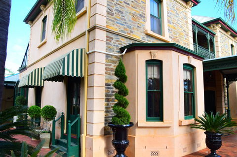 Grand Bluestone Mansion - Accommodation Bookings 25
