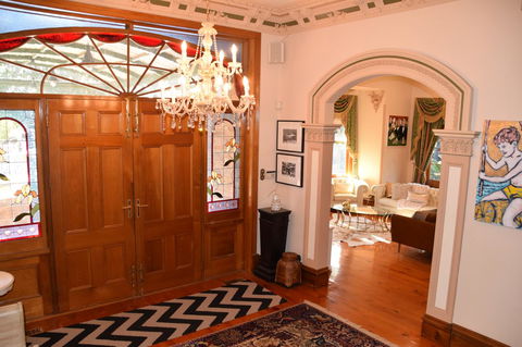 Grand Bluestone Mansion - Accommodation Bookings 3