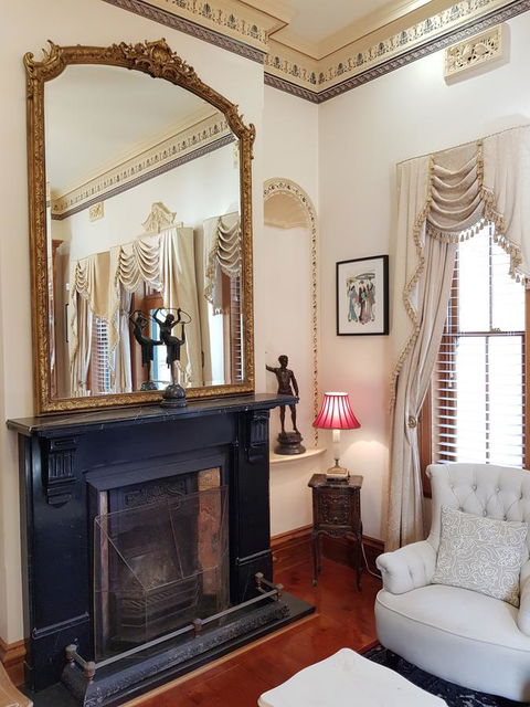 Grand Bluestone Mansion - Accommodation Bookings 5