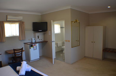 Deer Park Motor Inn Armidale - Accommodation Bookings 34