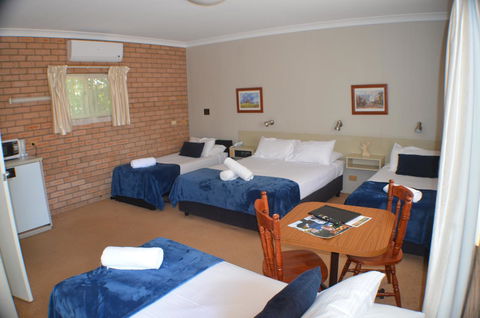 Deer Park Motor Inn Armidale - Accommodation Bookings 9