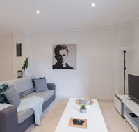 One Bedroom In Adelaides East End FREE WIFINetflixParking - Accommodation Bookings