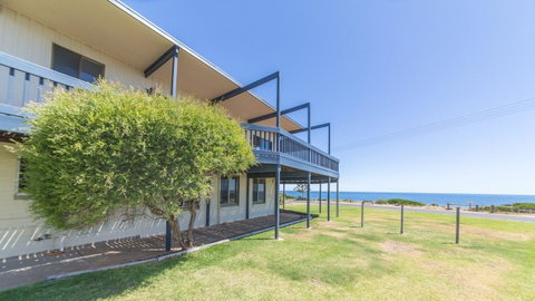 Sandy Feet 31 Gold Coast Drive - Accommodation Bookings 9