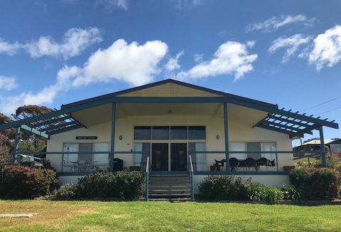 Emu Bay Lodge - Accommodation Bookings 0