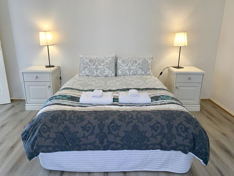 Emu Bay Lodge - Accommodation Bookings 9
