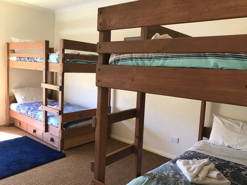Emu Bay Lodge - Accommodation Bookings 17