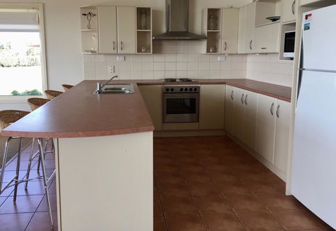 Emu Bay Lodge - Accommodation Bookings 15