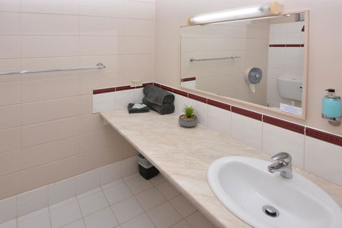 Motel Poinsettia - Accommodation Bookings 11