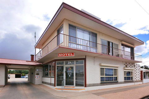 Motel Poinsettia - Accommodation Bookings 13