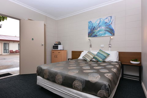 Motel Poinsettia - Accommodation Bookings 25