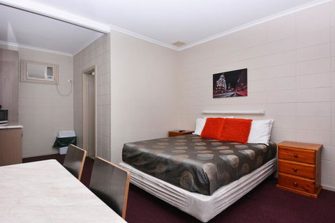 Motel Poinsettia - Accommodation Bookings 14