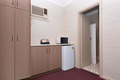 Motel Poinsettia - Accommodation Bookings 19