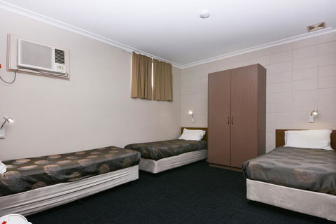 Motel Poinsettia - Accommodation Bookings 23