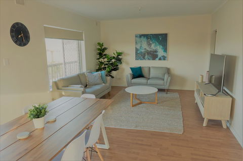 Henley Beach South, Amazing Views, Huge Private Balcony! - Accommodation Bookings 5