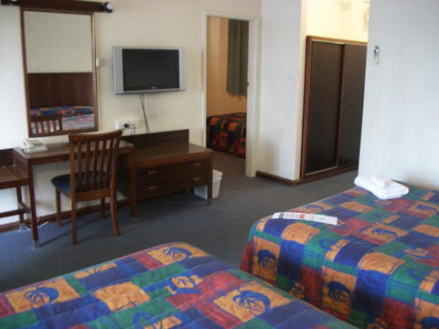 HotelMOTEL Adelaide - Accommodation Bookings 6