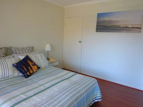 Aurora Holiday Apartment @West Beach - Accommodation Bookings 9