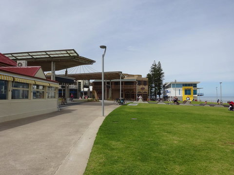 Aurora Holiday Apartment @West Beach - Accommodation Bookings 33