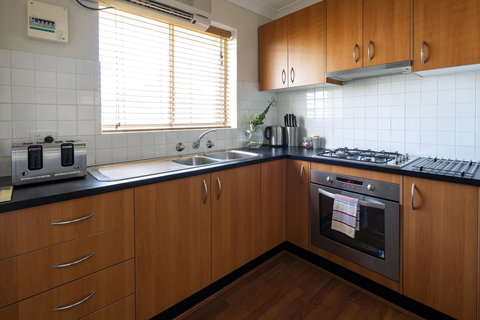 Aurora Holiday Apartment @West Beach - Accommodation Bookings 20