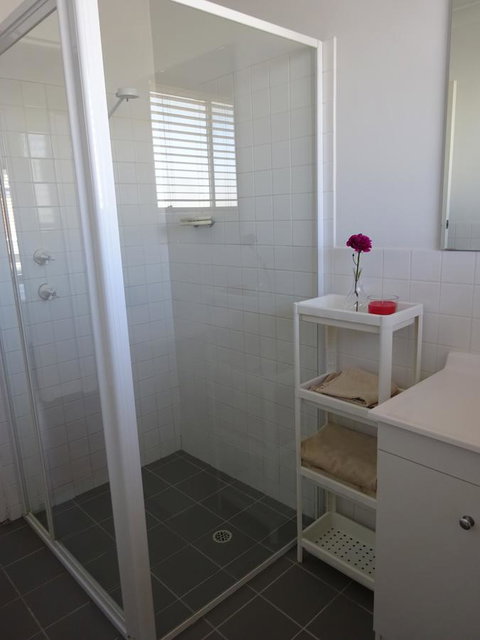 Aurora Holiday Apartment @West Beach - Accommodation Bookings 21