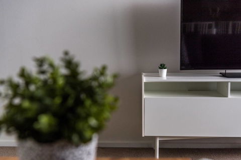 Modern 2 Bedroom+WIFI/Netflix/Parking+Great Views! - Accommodation Bookings 9