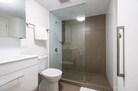 Modern 2 Bedroom+WIFI/Netflix/Parking+Great Views! - Accommodation Bookings 22