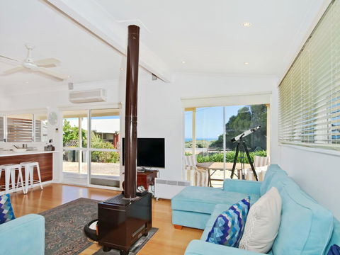 Boat House - Accommodation Bookings 3