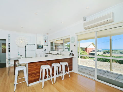 Boat House - Accommodation Bookings 1