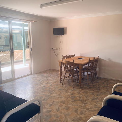 Bay Lodge - Accommodation Bookings 24