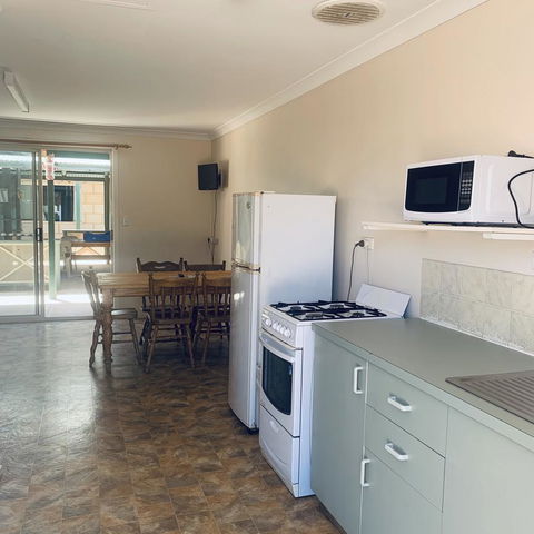 Bay Lodge - Accommodation Bookings 28