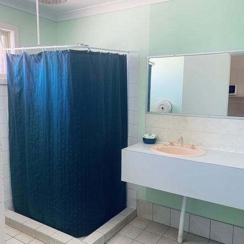 Bay Lodge - Accommodation Bookings 25