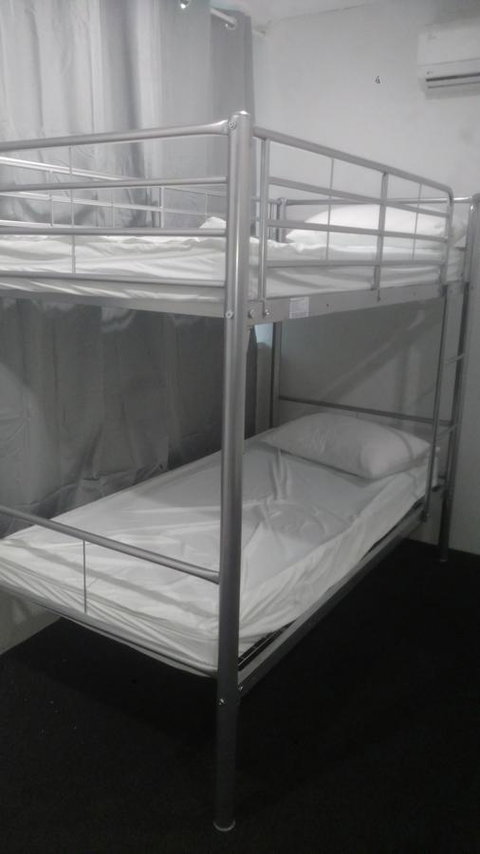 Perth City Backpackers Hostel - Note - Valid Passport Required To Check In - Accommodation Bookings 22