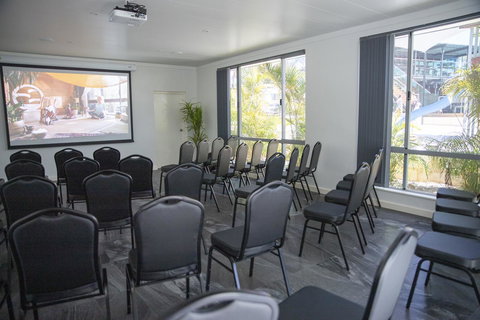 Karrinyup Waters Resort - Accommodation Bookings 39