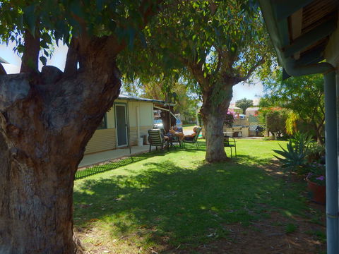 Lazy Lobster Holiday Units & Chalets - Accommodation Bookings 32