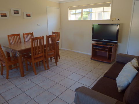 Lazy Lobster Holiday Units & Chalets - Accommodation Bookings 31