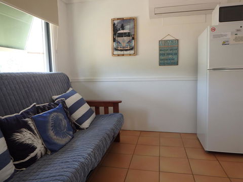Lazy Lobster Holiday Units & Chalets - Accommodation Bookings 14