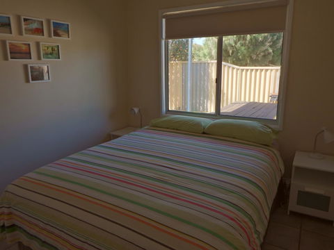 Lazy Lobster Holiday Units & Chalets - Accommodation Bookings 25