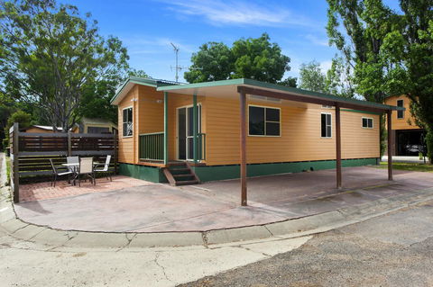 Armidale Tourist Park - Accommodation Bookings 12